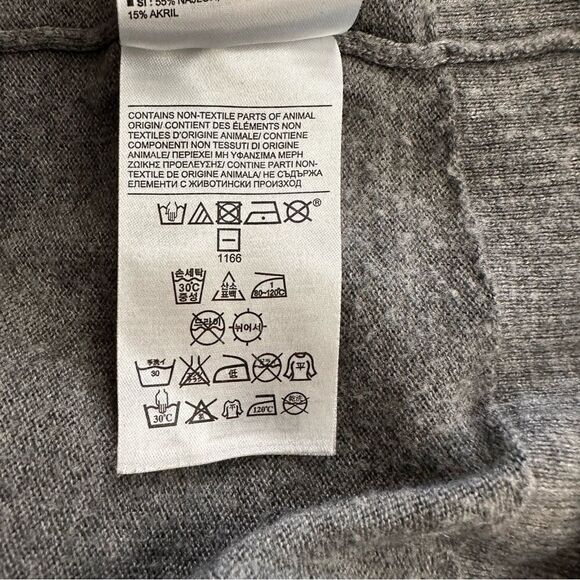 GAP gray button down cardigan size M - Picture 6 of 9